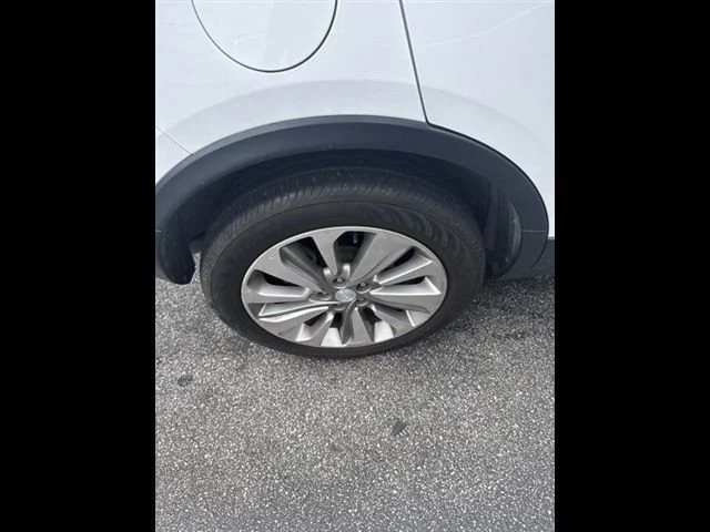 Used 2019 (Includes (CM5) Black Carbon Metallic lower exterior accent color, Paint code W700S.) Buick Preferred image 17