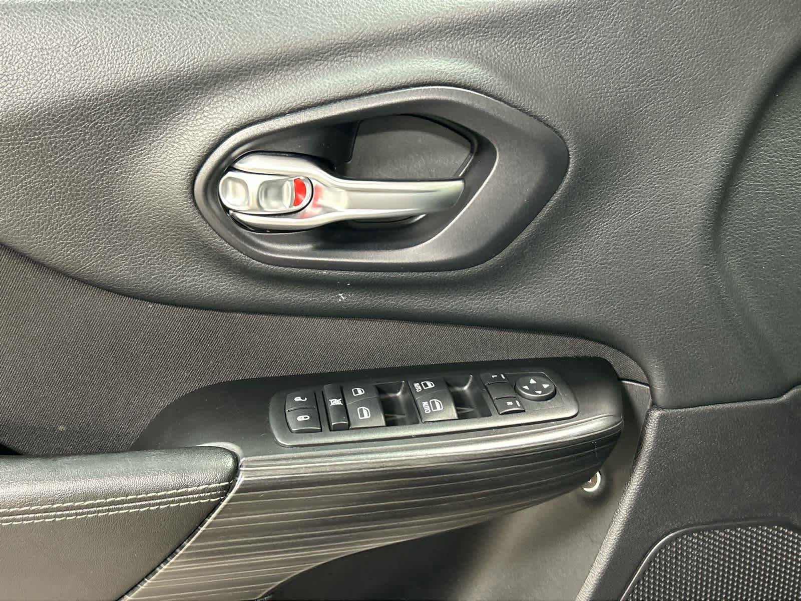 2014 Jeep Cherokee Latitude - Photo 23