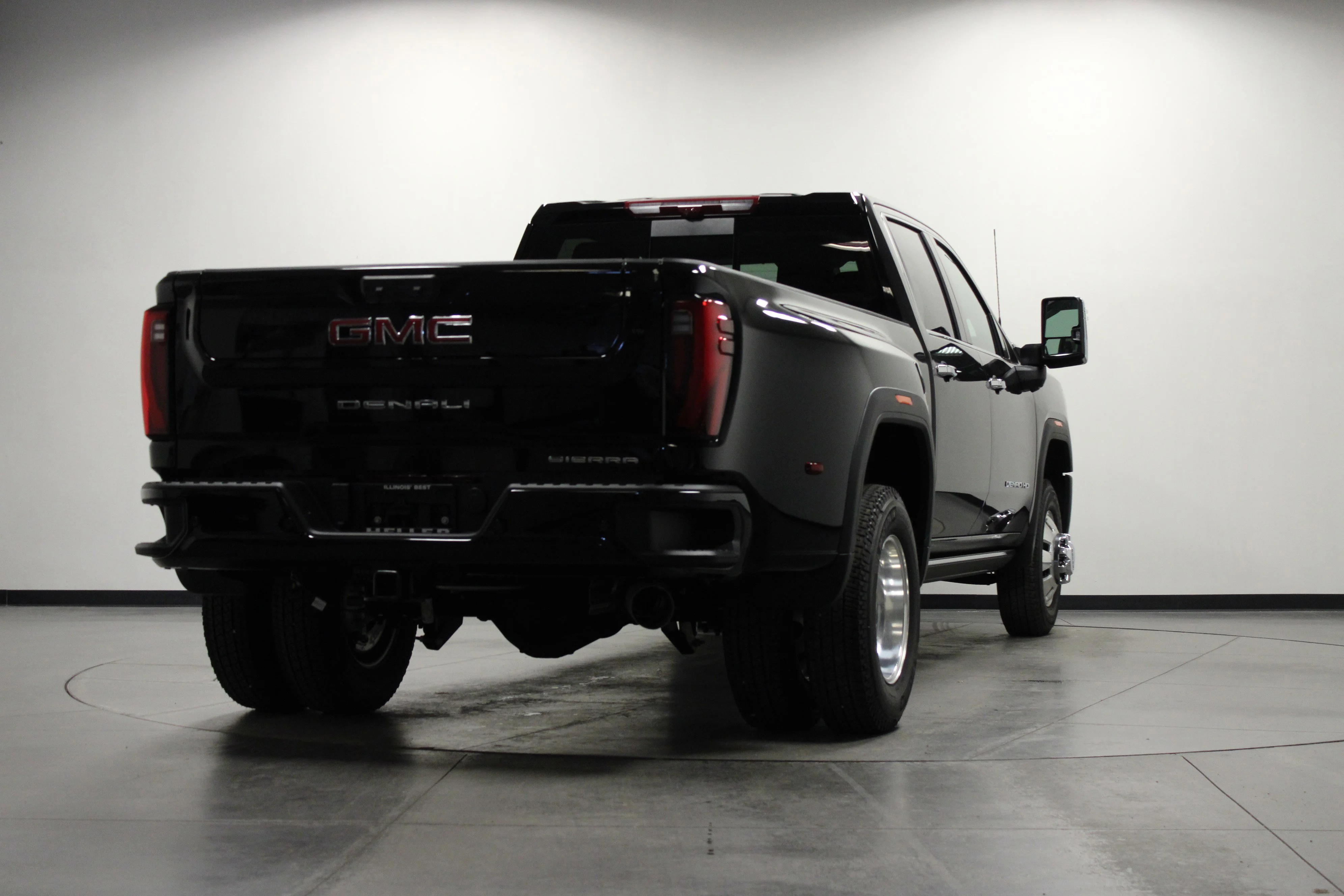 New 2026 Onyx Black GMC Denali DRW image 4