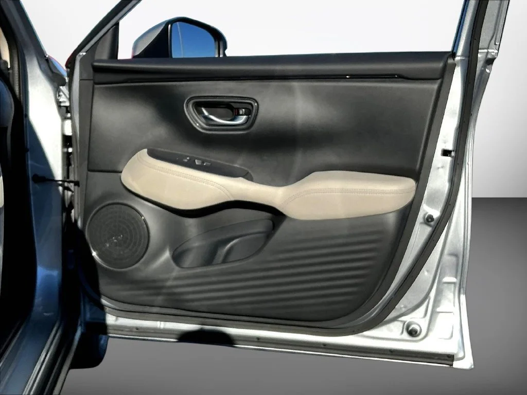 New 2027 Solar Silver Metallic Honda LX AWD image 29