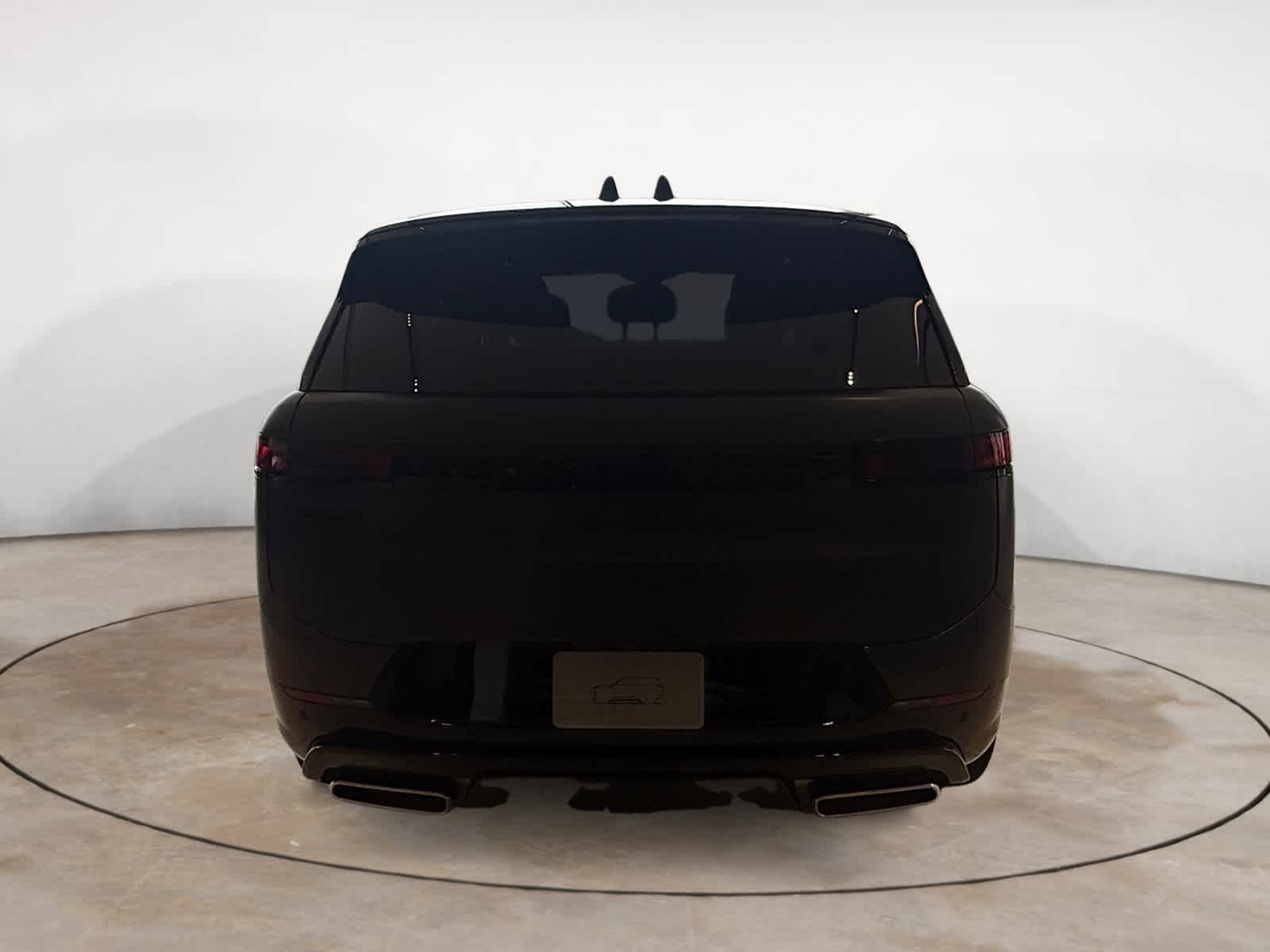 New 2026 Carpathian Grey Land Rover Dynamic SE image 4