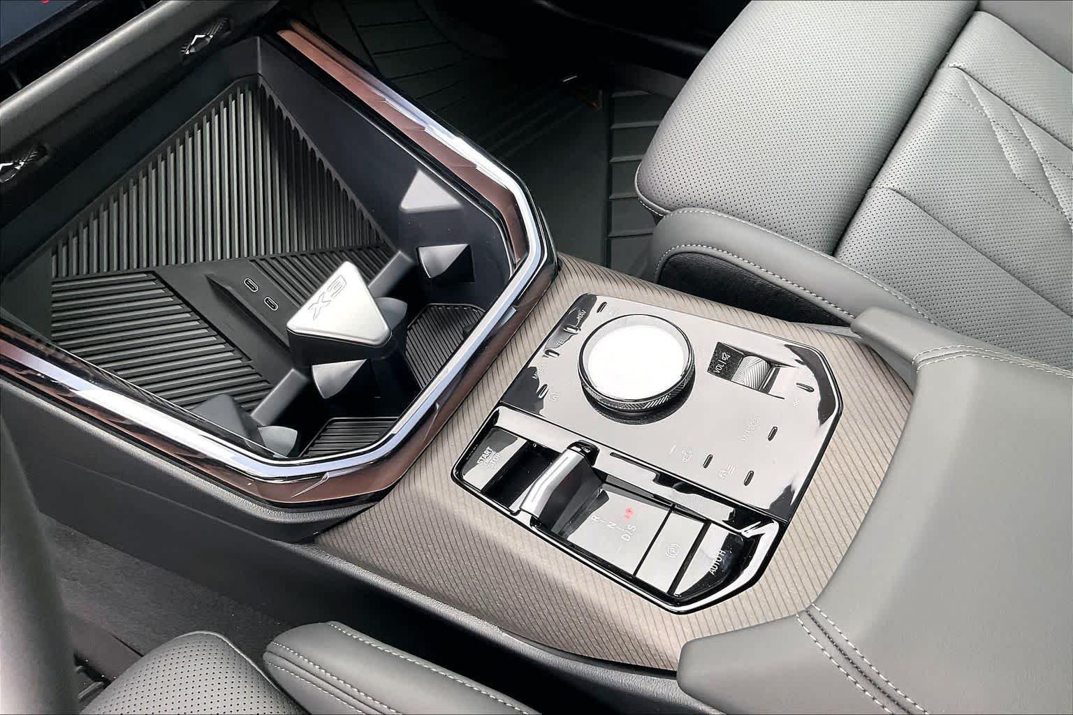 New 2026 Black Sapphire Metallic BMW 30 xDrive image 8