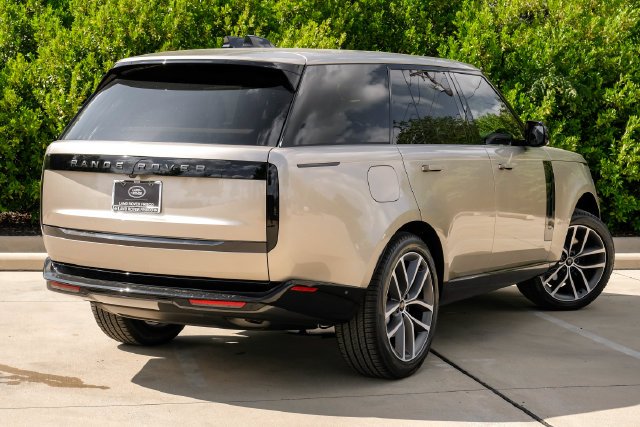 New 2027 Gold Land Rover SE image 11