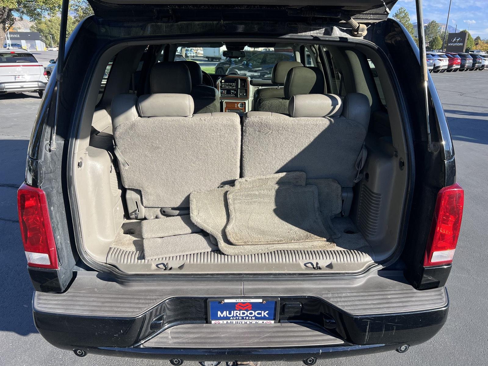 2004 Cadillac Escalade Base - Photo 9