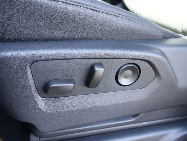 2026 Chevrolet Silverado 1500 LT Trail Boss - Photo 10