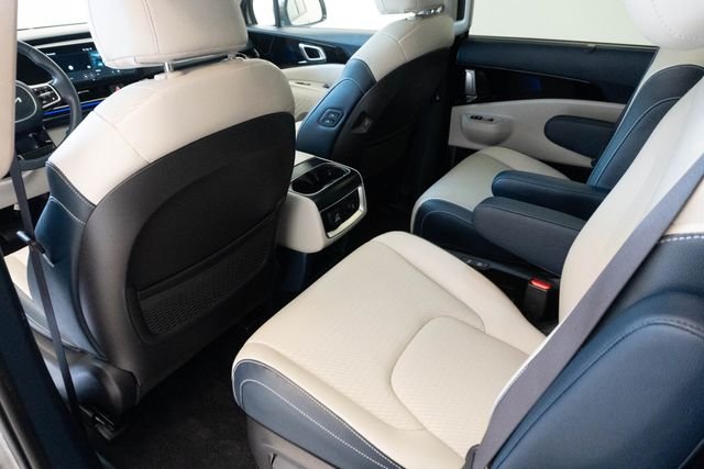 Used 2025 White Kia SX Prestige image 12