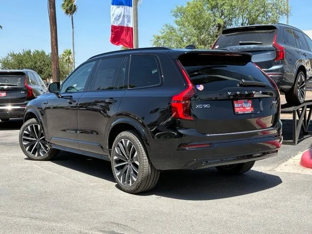 New 2026 Onyx Black Volvo Ultra image 4