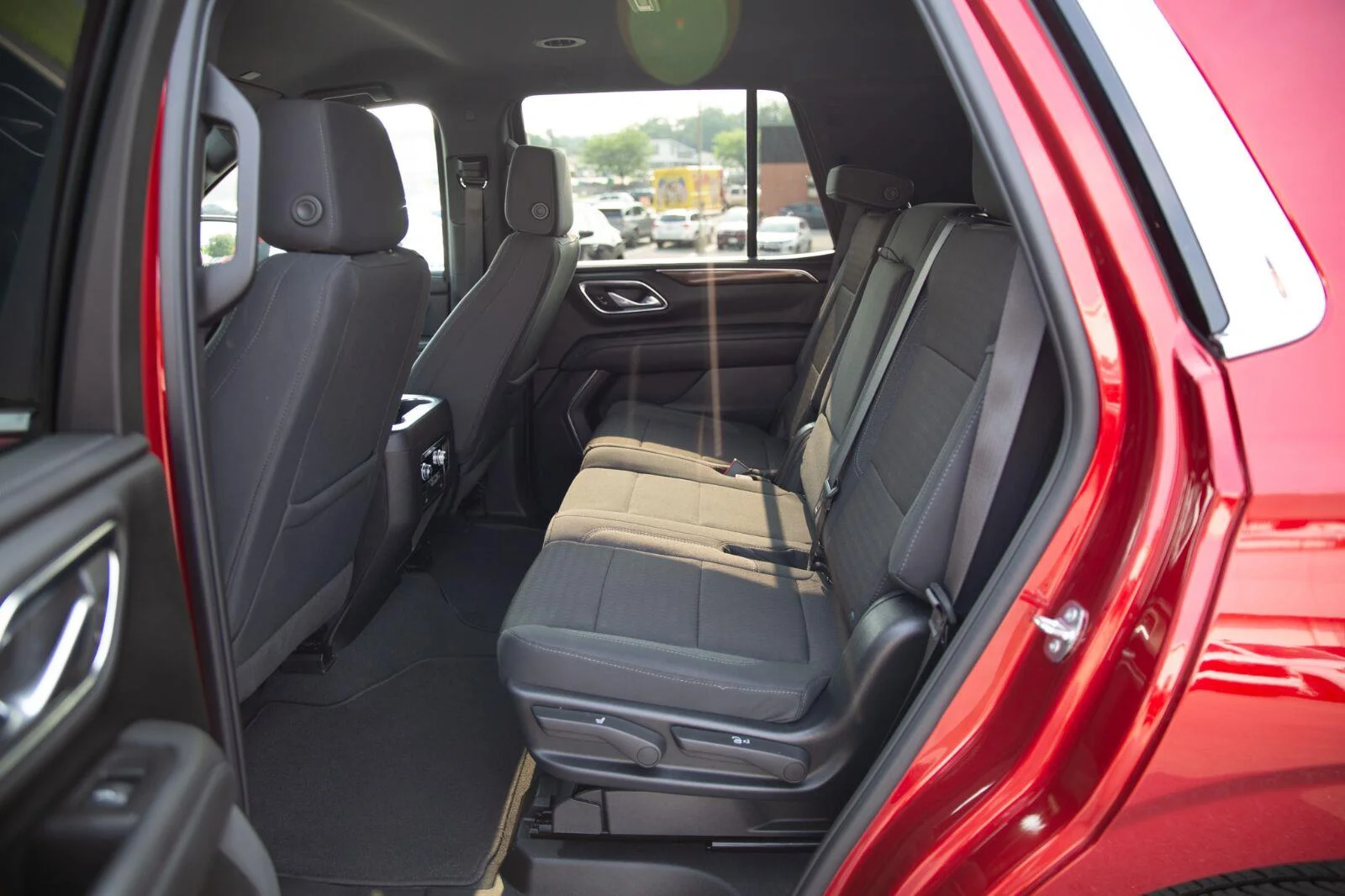 Used 2024 Volcanic Red Tintcoat GMC SLE image 21