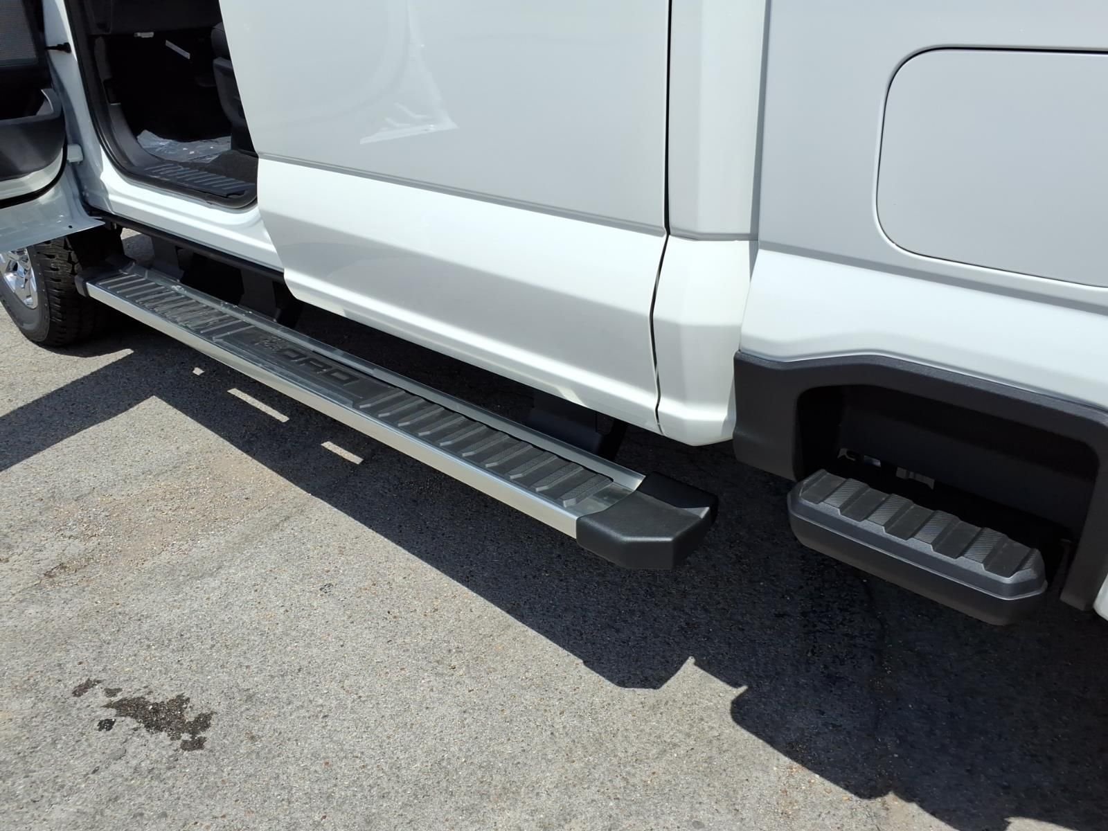 New 2026 Star White Metallic Tri-Coat Ford F-250® Lariat® image 16