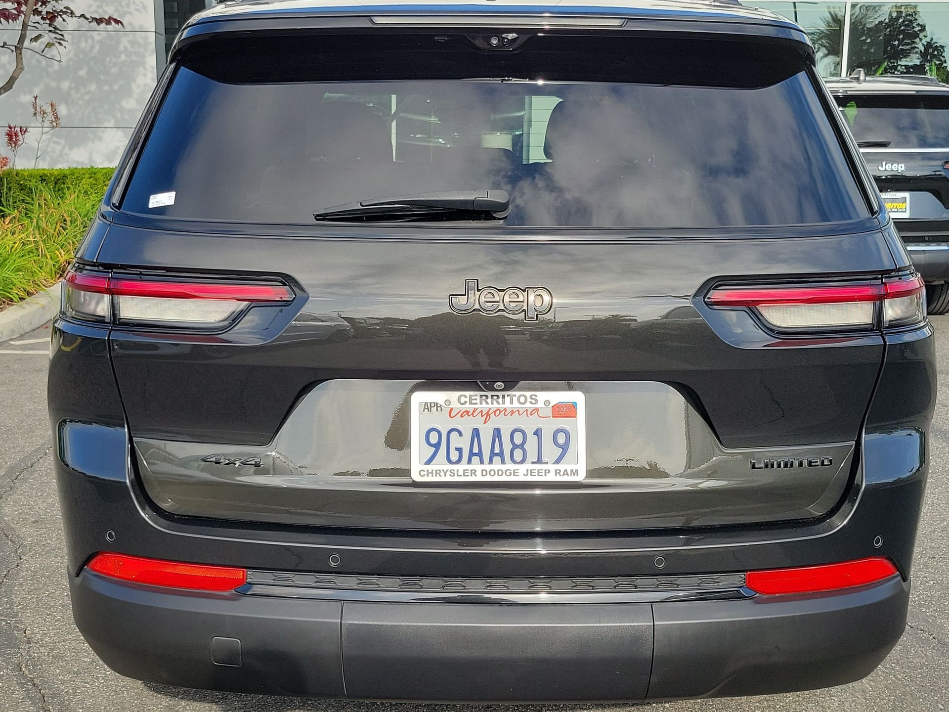 Certified Used 2023 Gray Jeep Limited image 3