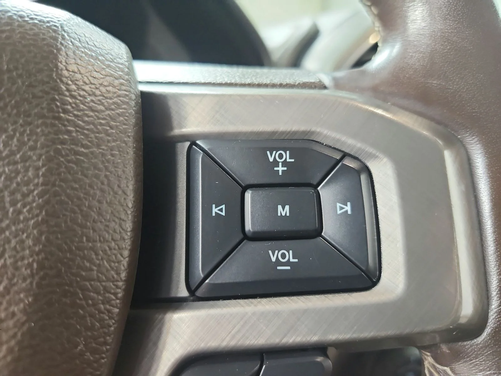 Used 2020 Black Ford Limited image 27