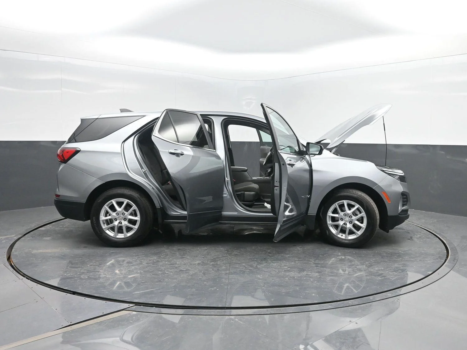 Used 2024 Sterling Gray Metallic Chevrolet LT image 46