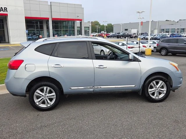Used 2013 Blue Nissan S image 13