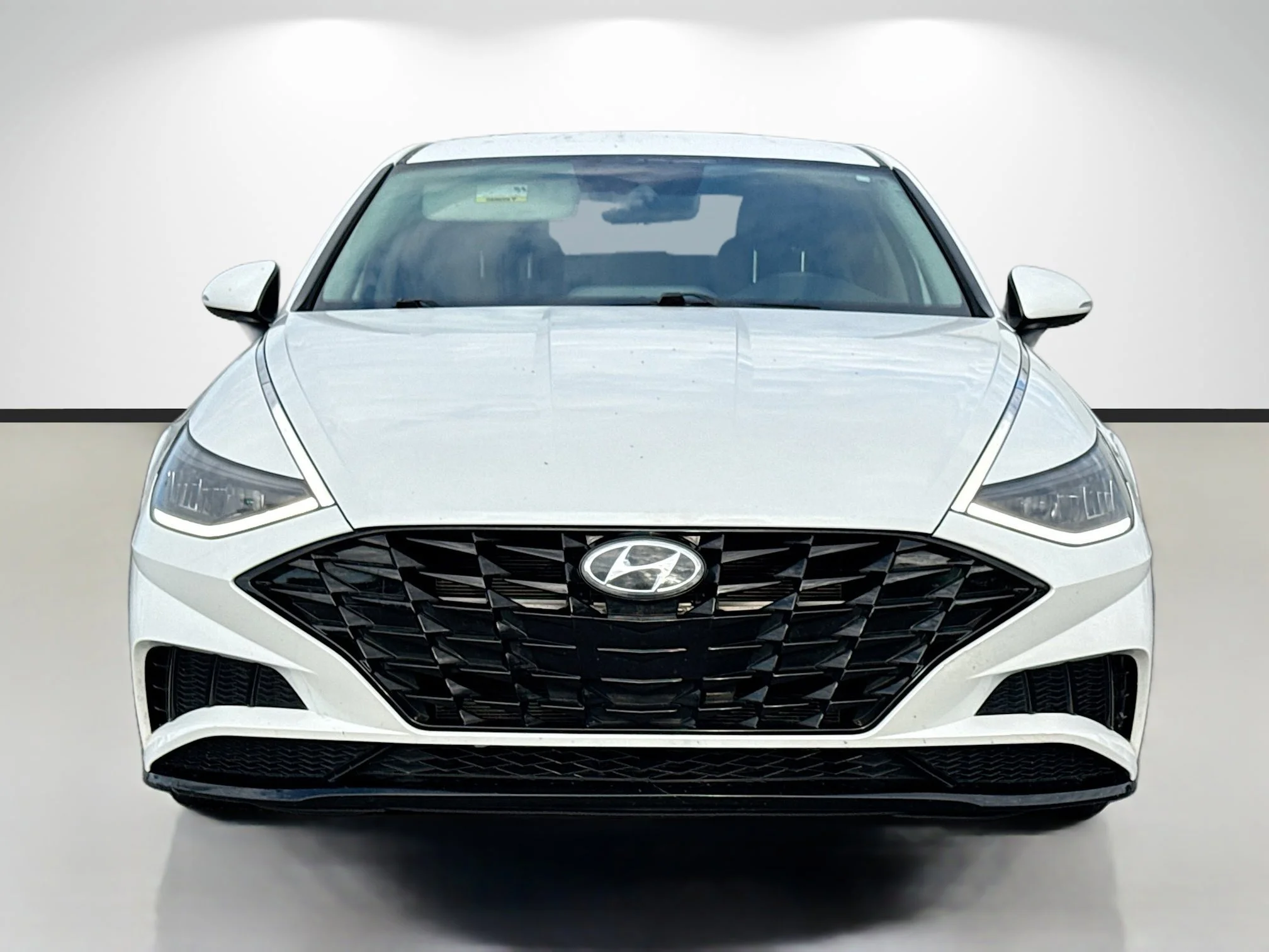 Used 2021 Quartz White Hyundai SEL image 8