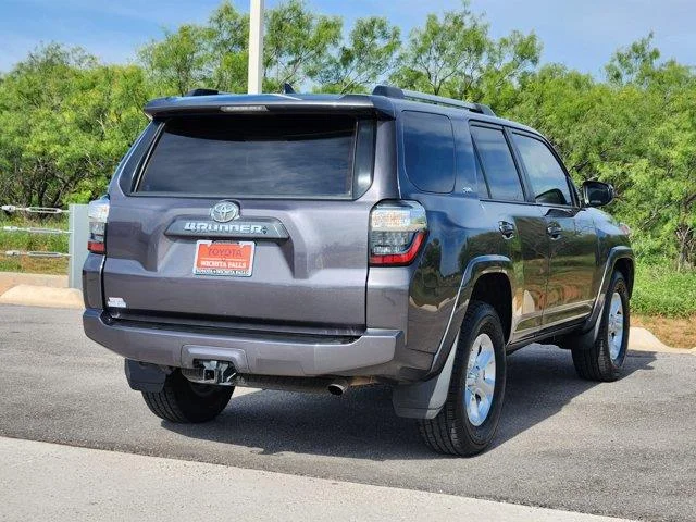 Used 2022 Gray Toyota SR5 4x2 image 7