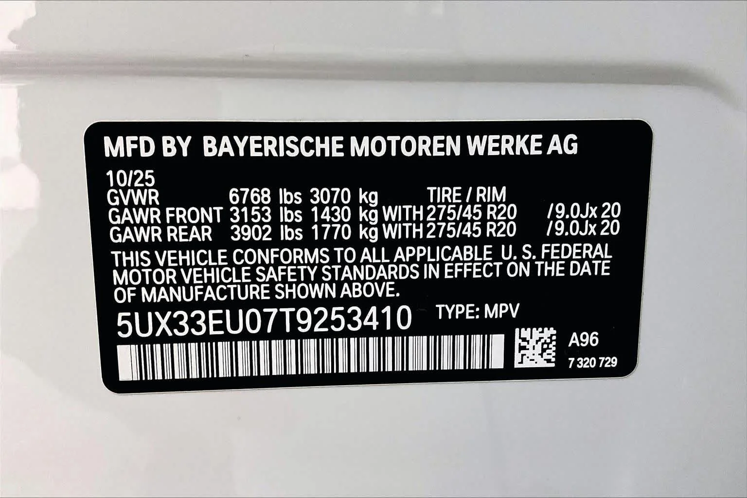 New 2026 Mineral White Metallic BMW M60i image 12