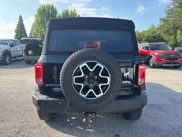 Used 2022 Black Ford Base image 6