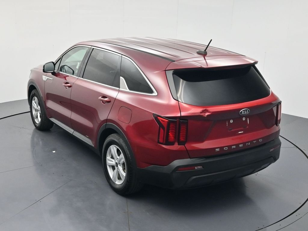 Used 2021 Passion Red Tintcoat Kia LX image 41