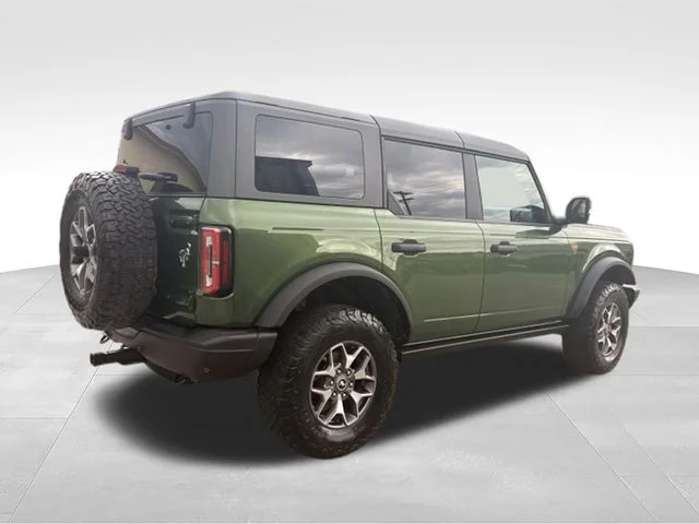 Used 2023 Green Ford Badlands image 7