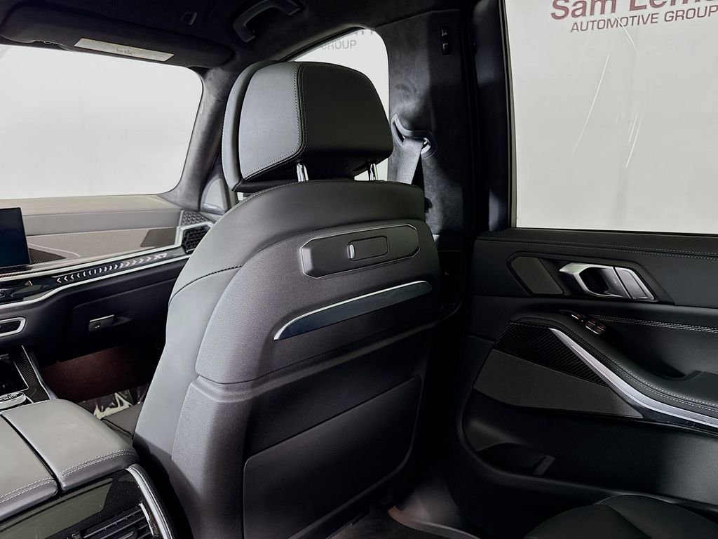 2024 BMW X7 ALPINA XB7 - Photo 25