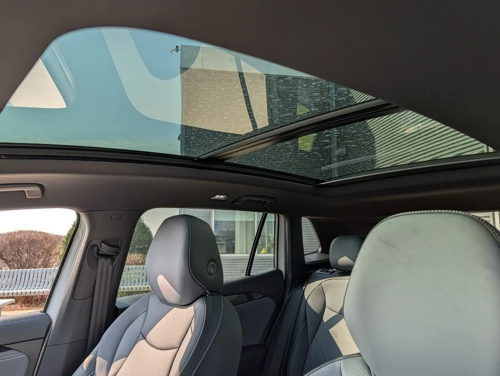 New 2026 White/off-white Volkswagen 2.0T SE R-Line Black image 13
