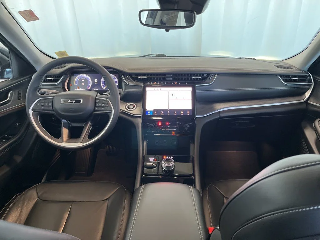 Used 2023 Black Jeep Limited image 9