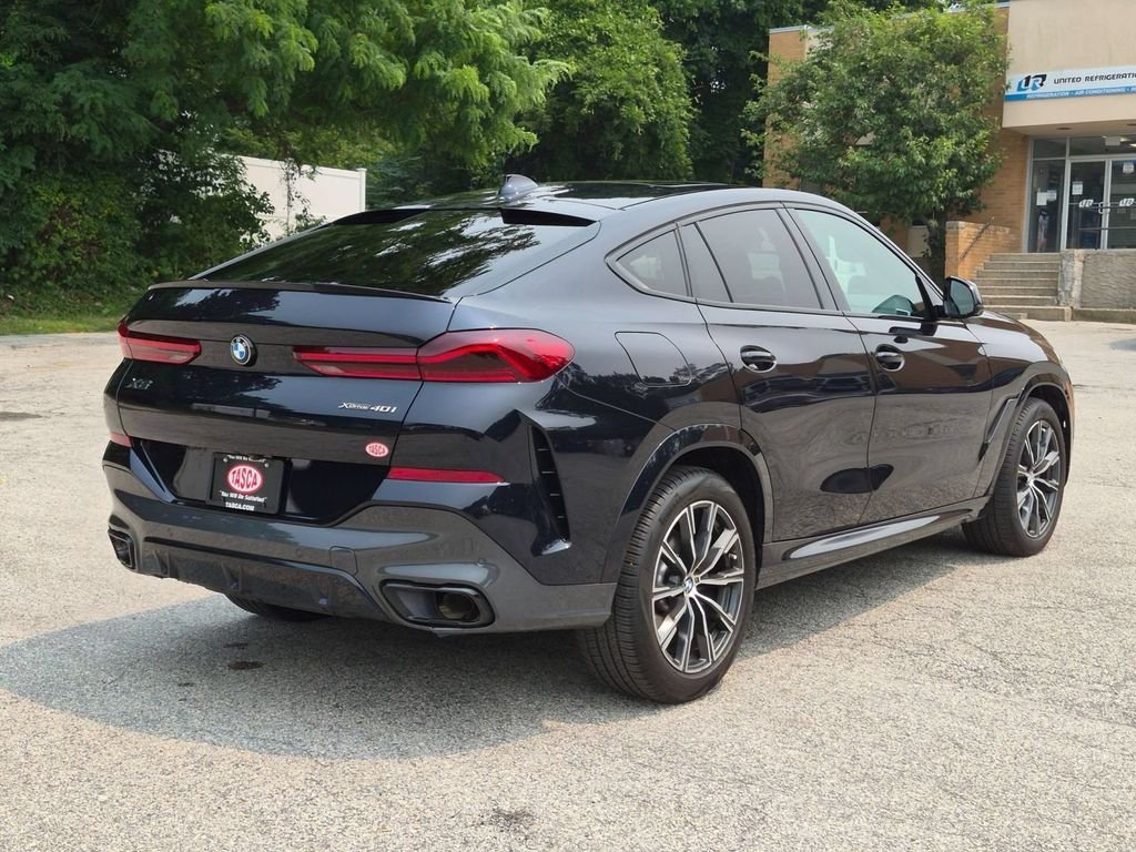 Used 2022 Black BMW xDrive40i image 3