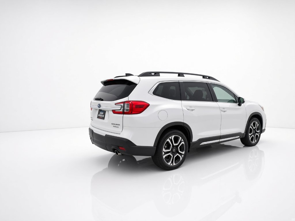 Used 2023 Crystal White Pearl Subaru Limited image 6