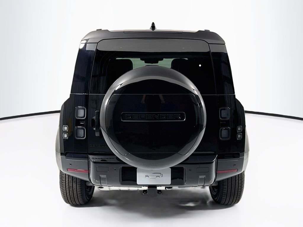 New 2026 Santorini Black Land Rover S image 6