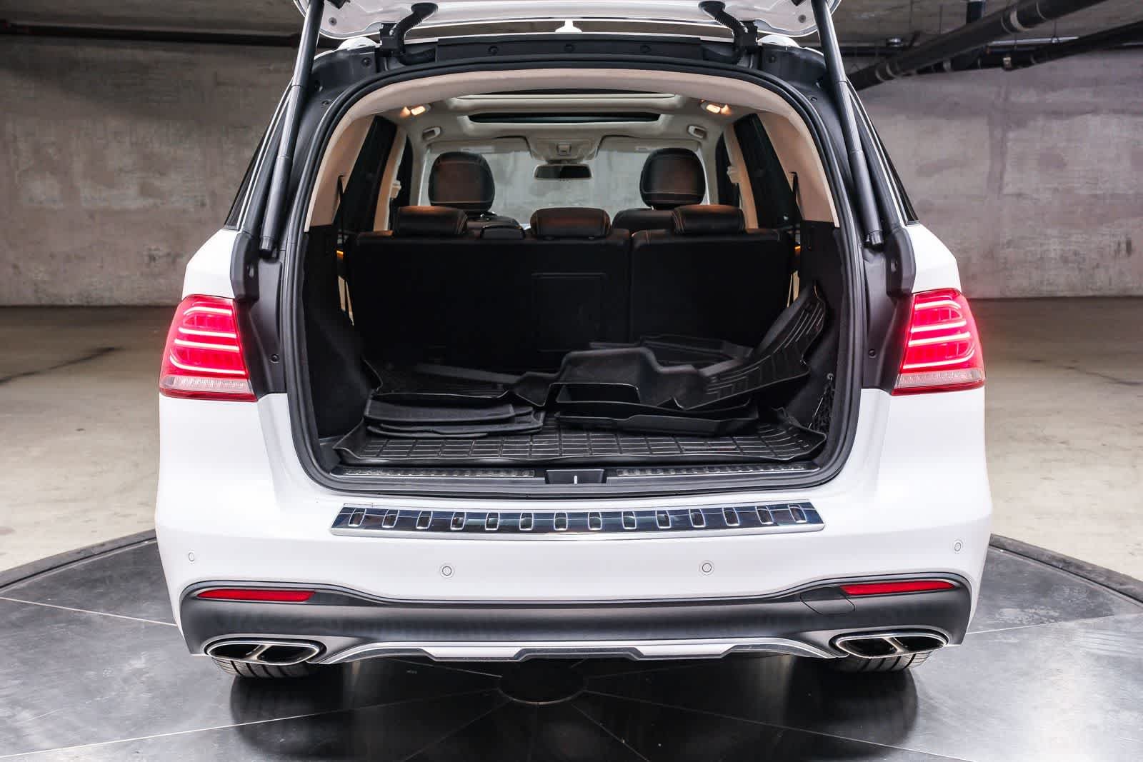 Used 2018 Polar White Mercedes-Benz AMG® GLE 43 image 31