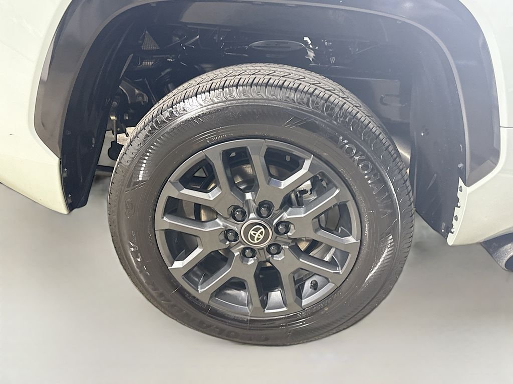 Used 2025 Lunar Rock Toyota Platinum Hybrid image 9