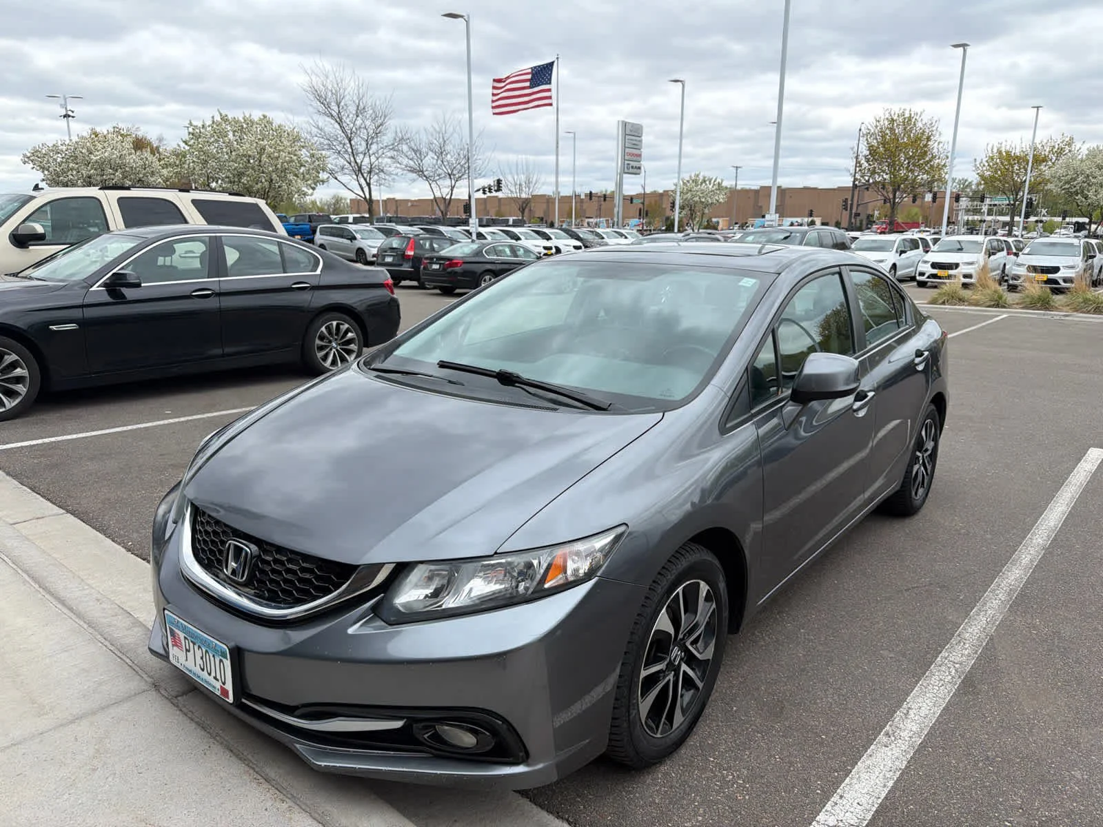 Used 2013 Honda Civic EX-L with VIN 19XFB2F90DE021093 for sale in Brooklyn Park, MN
