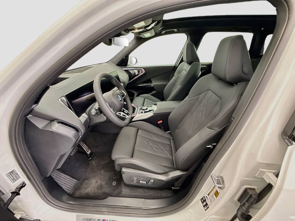 New 2026 Alpine White BMW 30 xDrive image 17