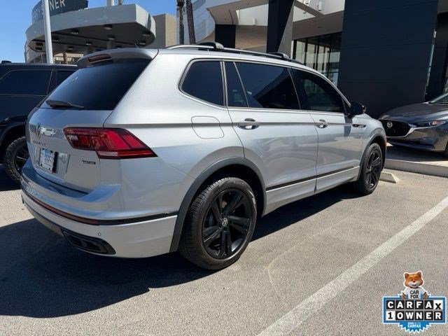 Used 2024 Pyrite Silver Metallic Volkswagen SE R-Line Black image 3
