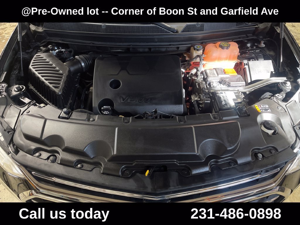 Used 2019 MOSAIC BLACK METALLIC Chevrolet High Country image 10