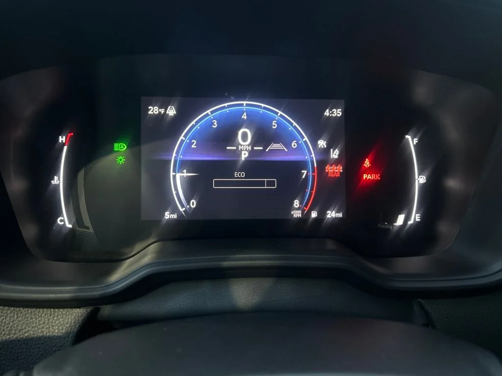 2026 Toyota Corolla LE - Photo 9