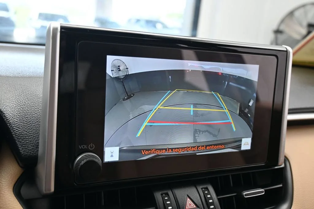 Used 2025 Blueprint Toyota XLE Premium image 18