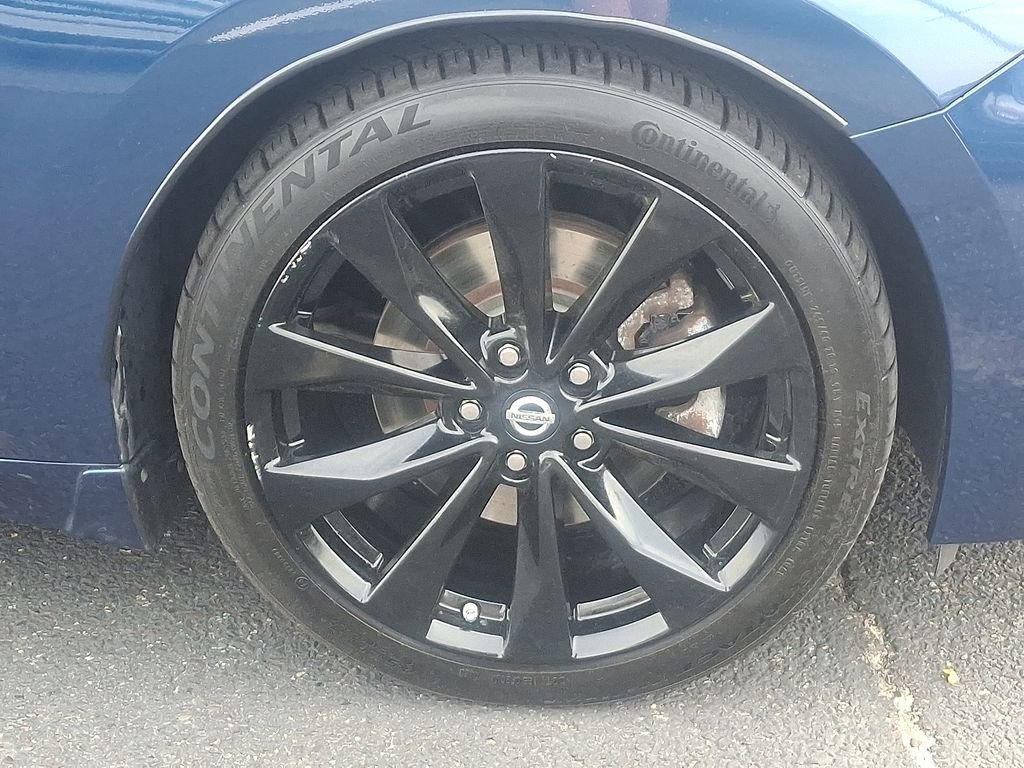 Used 2017 Blue Nissan SR image 8