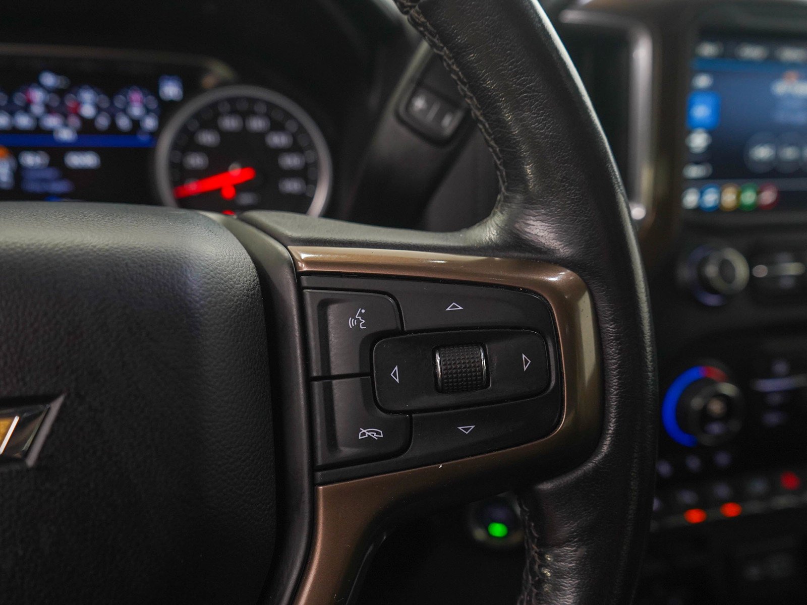 Used 2020 SATIN STEEL METALLIC Chevrolet High Country image 29
