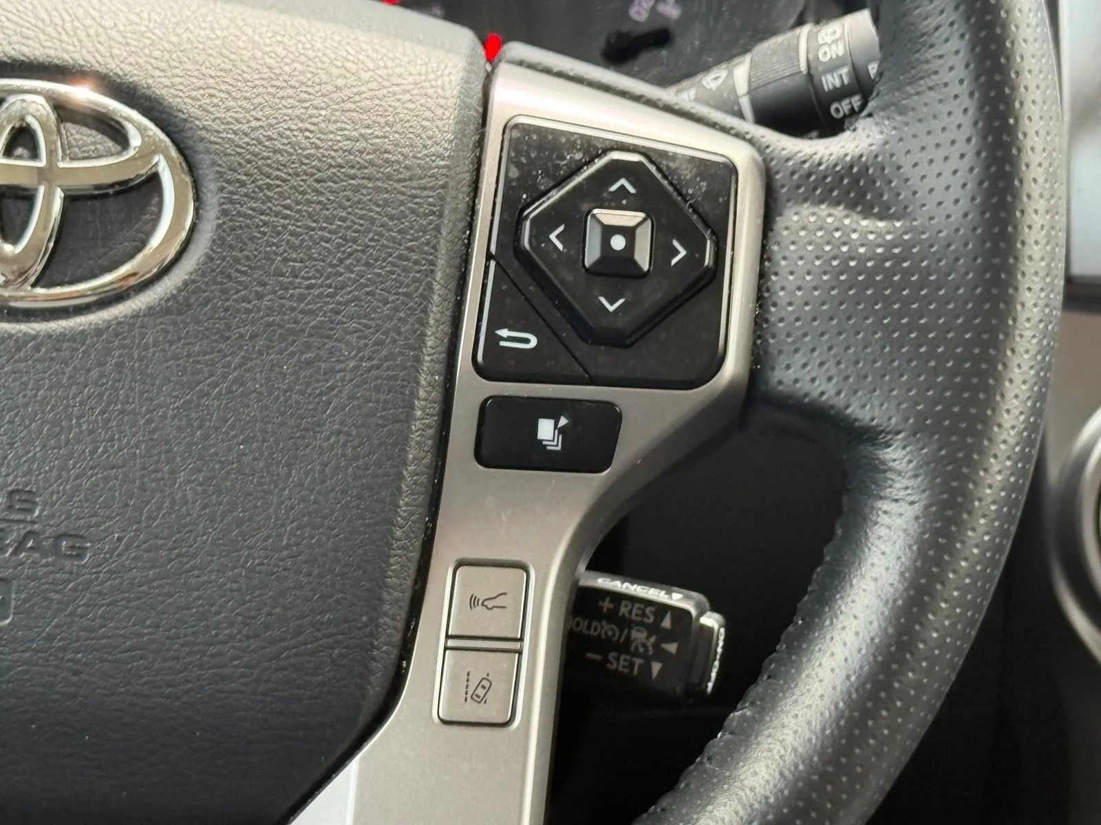 Used 2023 Silver Toyota SR5 Premium image 32