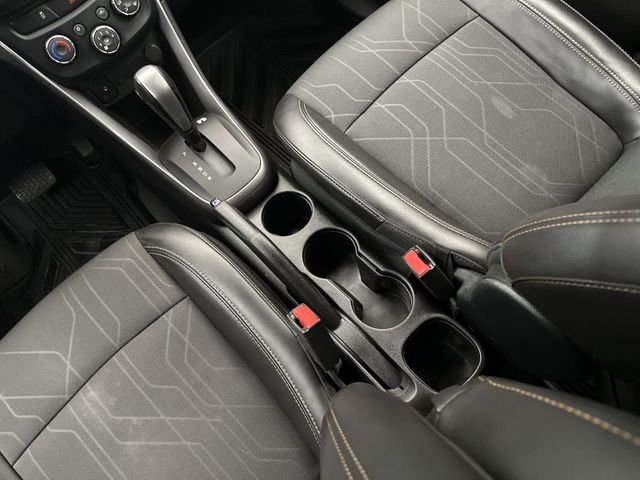 Used 2018 Silver Chevrolet LT image 24