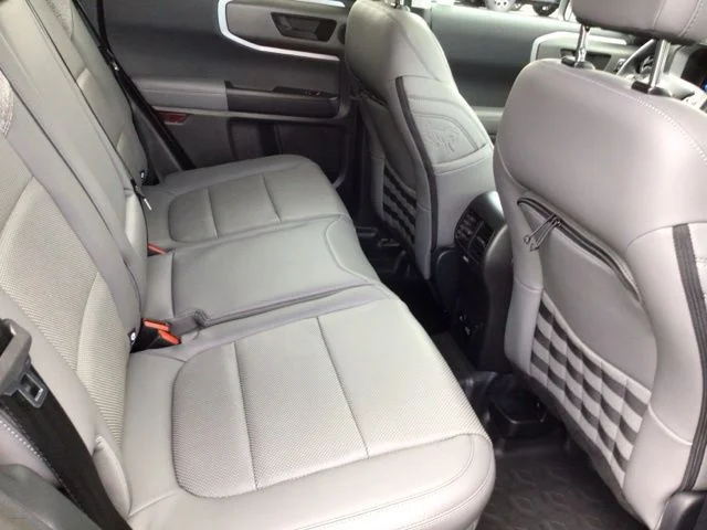 Certified Used 2025 Carbonized Gray Metallic Ford Badlands image 27