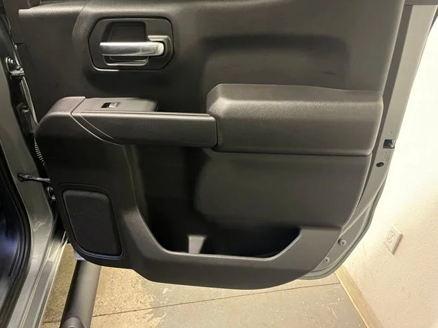 Used 2025 Gray Chevrolet Custom image 21