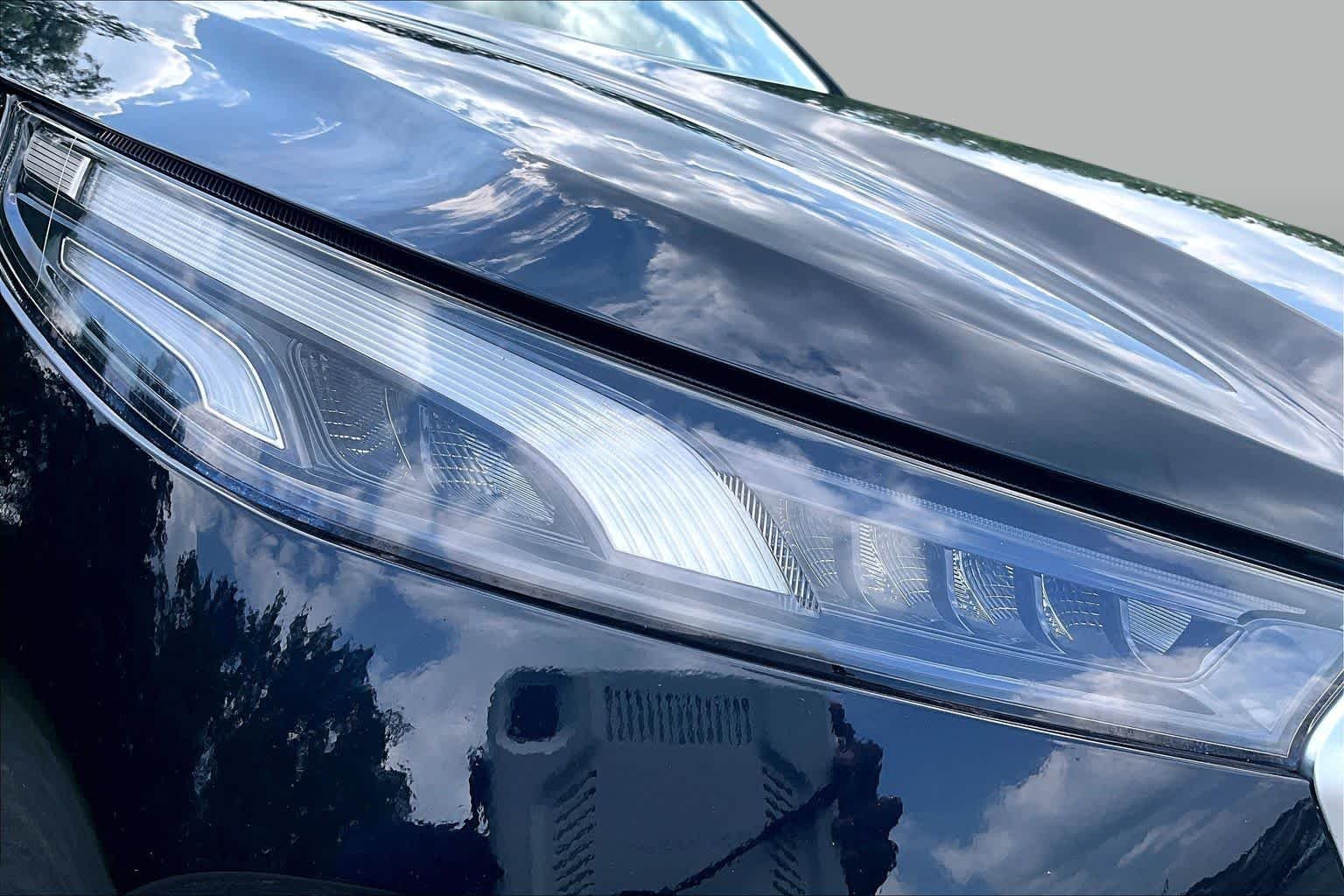 Used 2020 Moonlight Cloud Hyundai Limited image 28