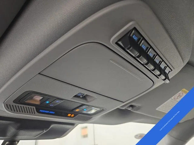 New 2026 Oxford White Ford F-250® XL image 27