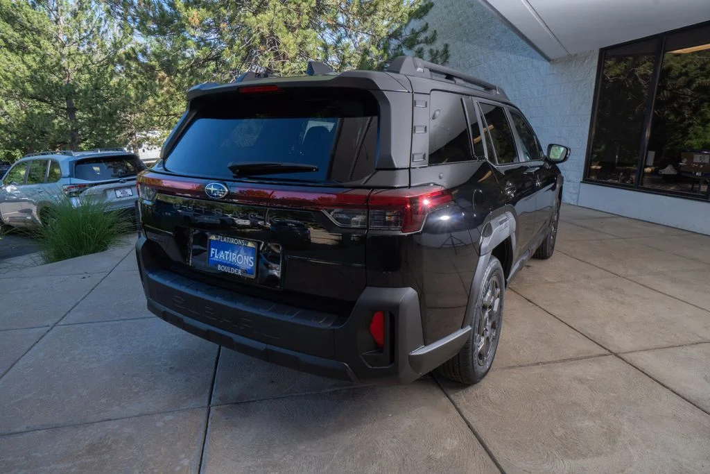 New 2026 CRYSTAL BLACK SILICA Subaru Premium image 6