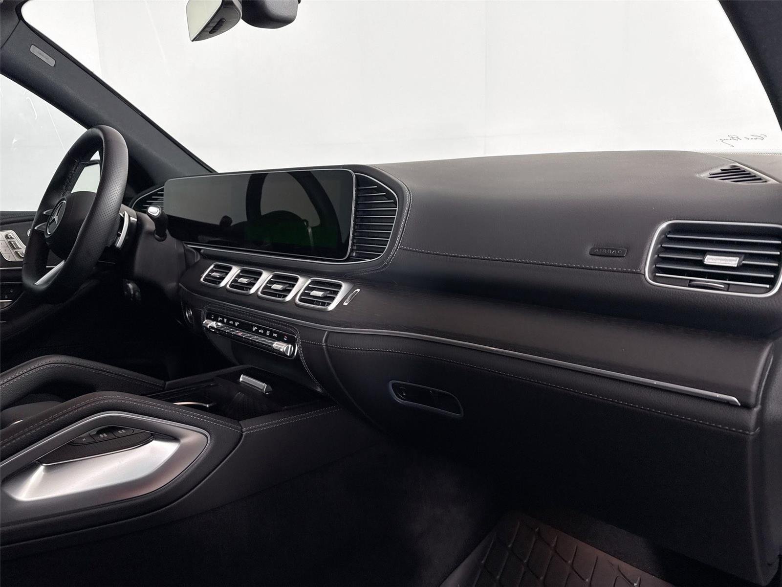 Used 2025 MANUFAKTUR Alpine Grey Mercedes-Benz GLS 450 image 48