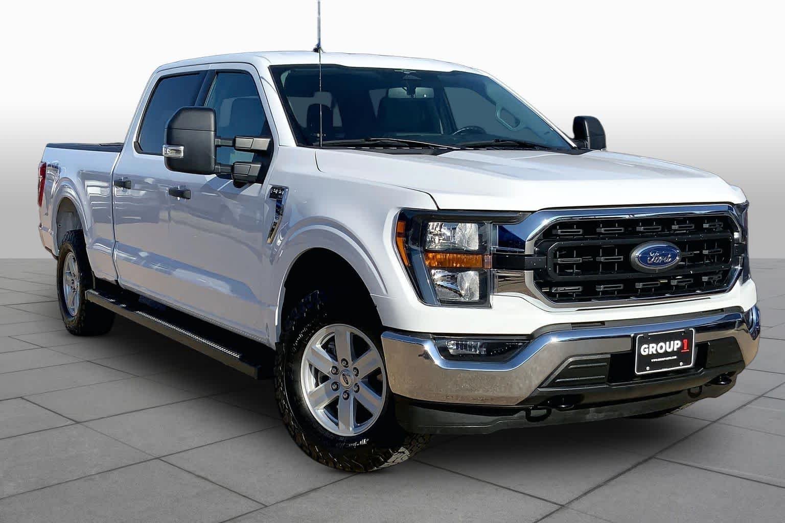 Used 2023 Oxford White Ford XLT image 3