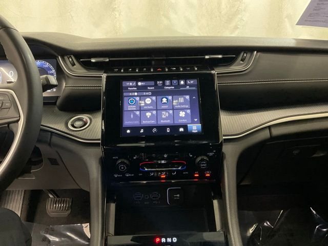 Used 2023 Black Jeep Altitude image 17