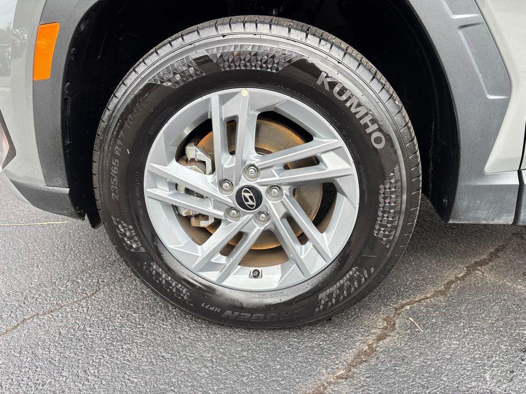 New 2026 Gray Hyundai SE AWD image 9